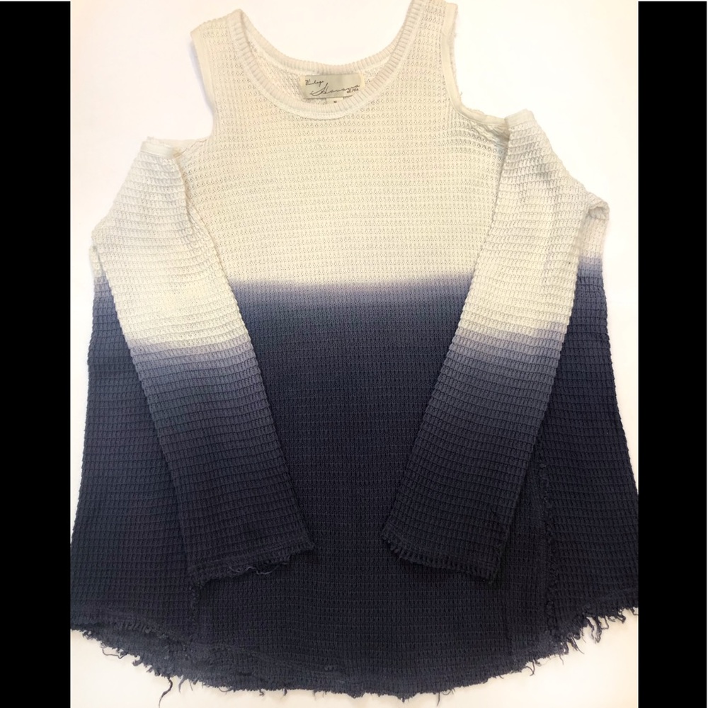 Vintage Havana cold shoulder top medium